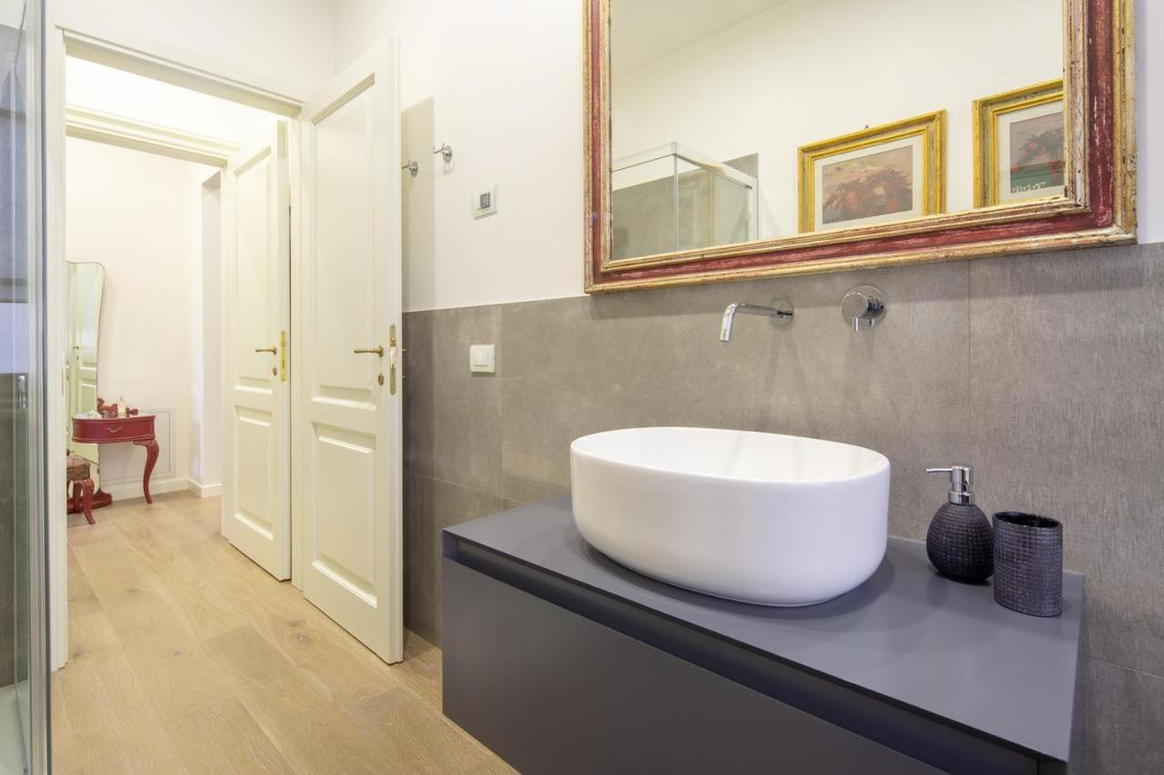 Stunning & Luxurious 1Br Apt 1 Min Walk By Duomo Firenze Bagian luar foto